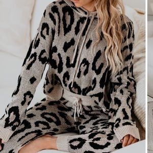 [Vici] Frankie Leopard Hoodie & Jogger Set - sz Small